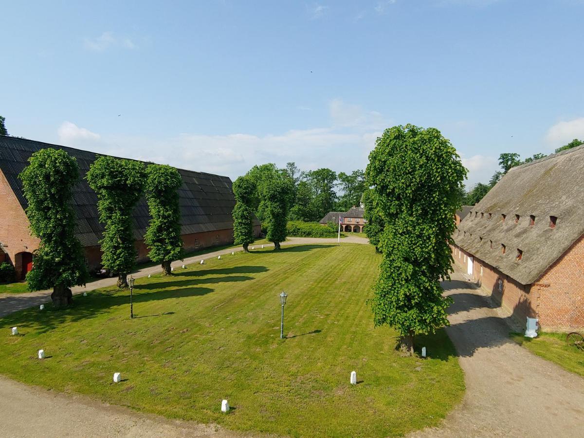 Gut Hohenstein - Meiereiappartment Barkelsby Exteriör bild